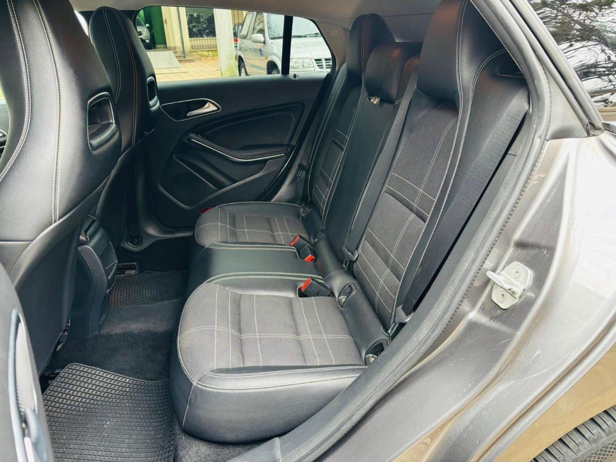 Mercedes CLA 200 d Shooting Brake S.W. Automatic Premium