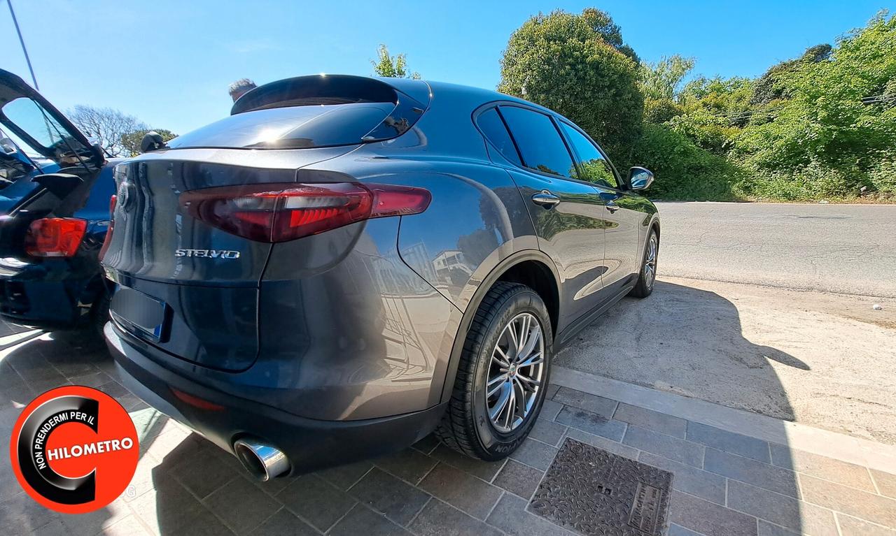 Alfa Romeo Stelvio 2.2 Turbodiesel AT8 Total pelle