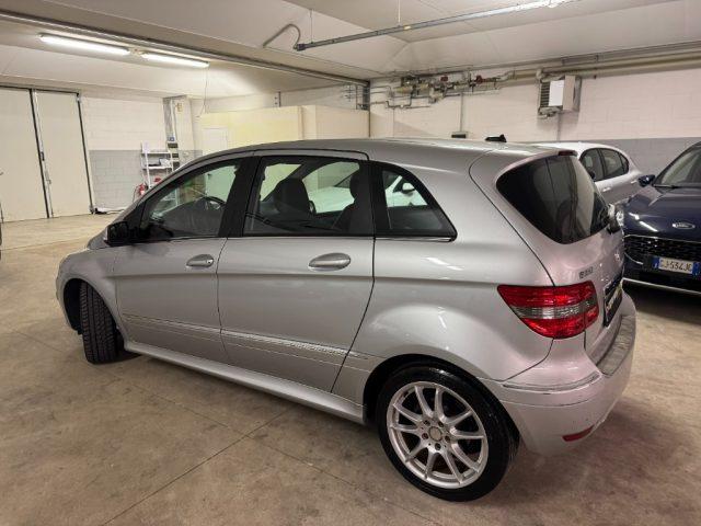 MERCEDES-BENZ B 180 CDI Premium