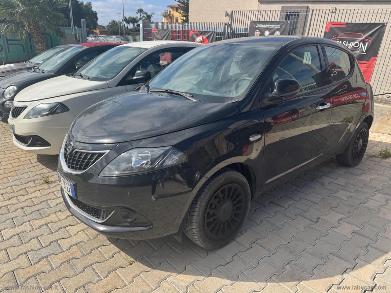 LANCIA Ypsilon 1.2 69 CV 5p. GPL Silver Plus