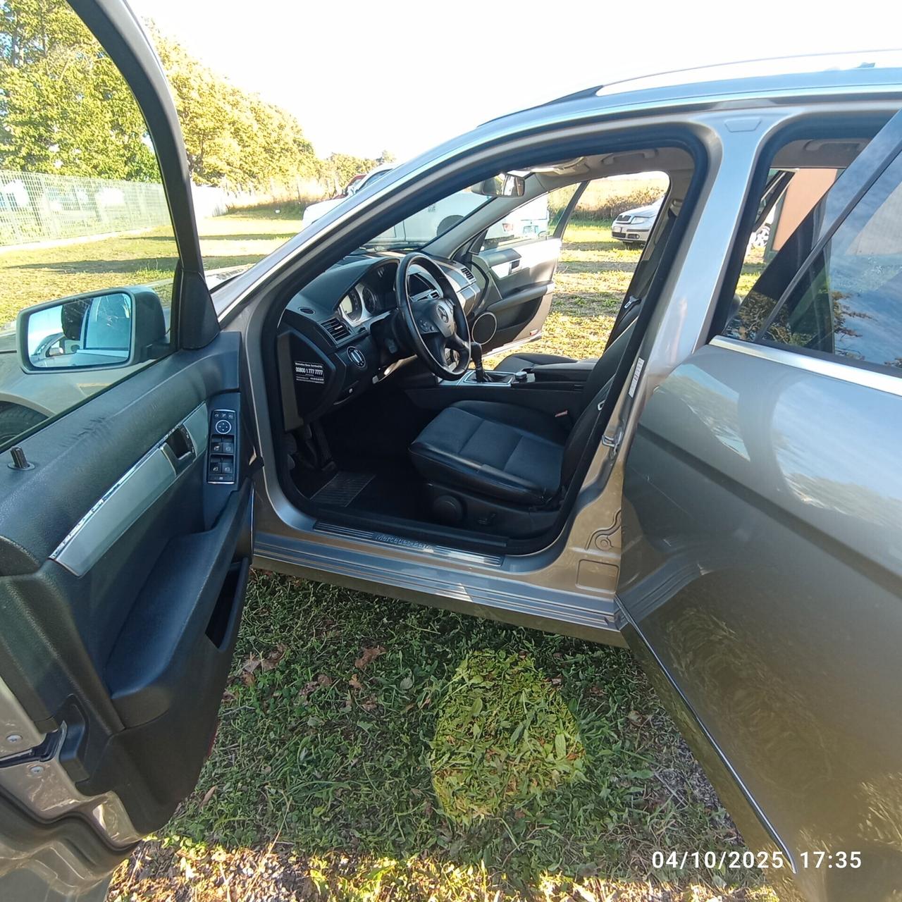 Mercedes-benz C 220 CDI BlueEFFICIENCY Avantgarde