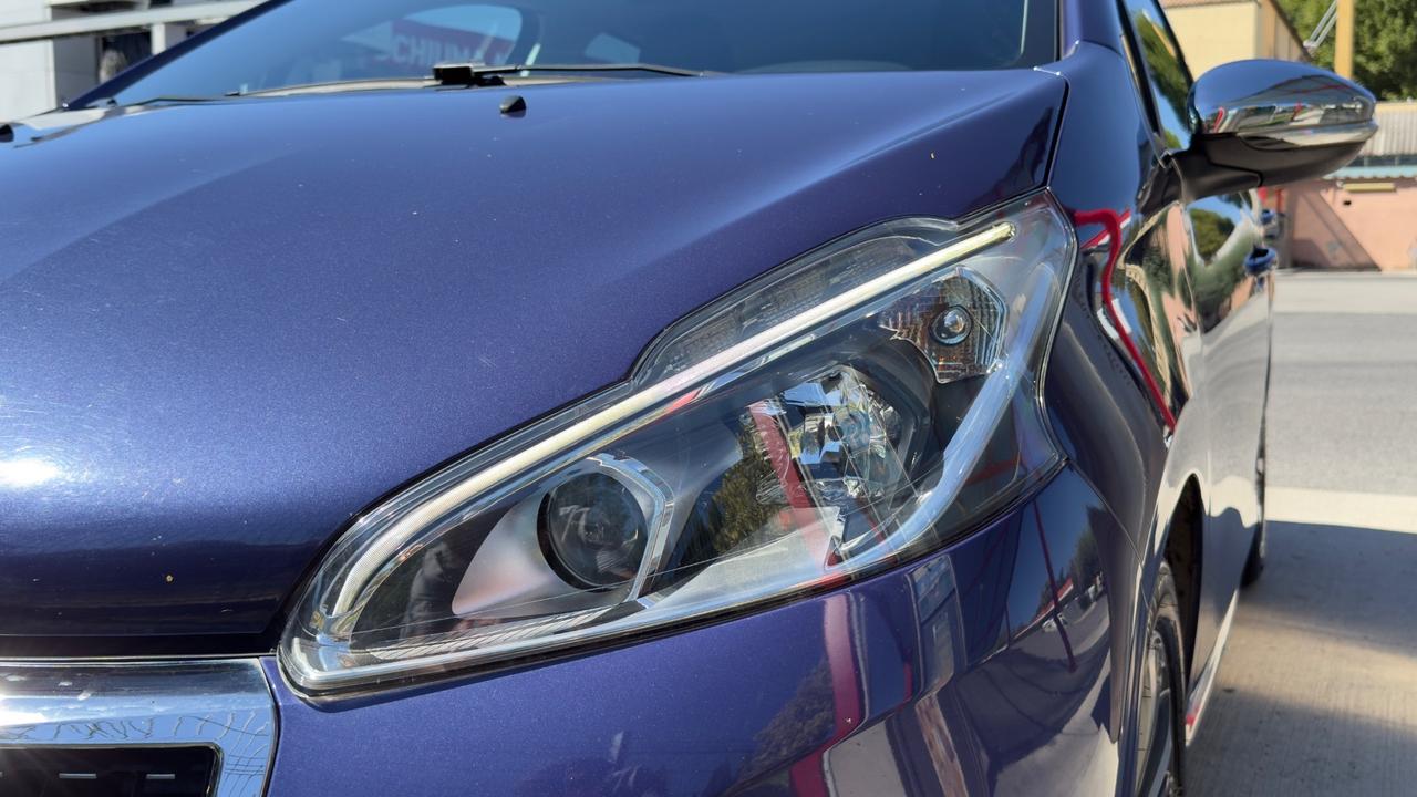 Peugeot 208 PureTech 82 5 porte Allure 2016