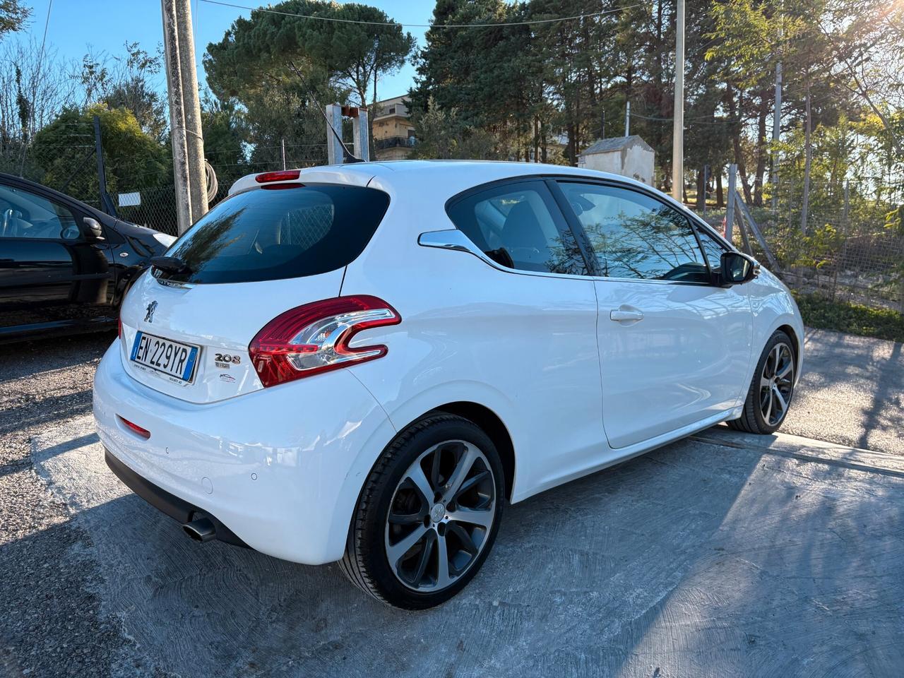 Peugeot 208 Gt-Line 1.6 e-HDi 115 CV