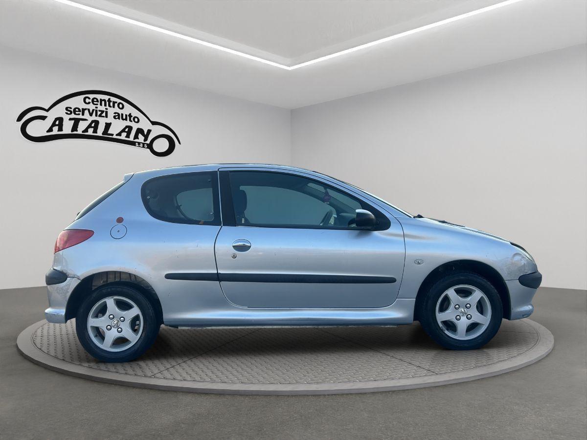 PEUGEOT - 206 - 1.4 HDi 68CV 3p . XS