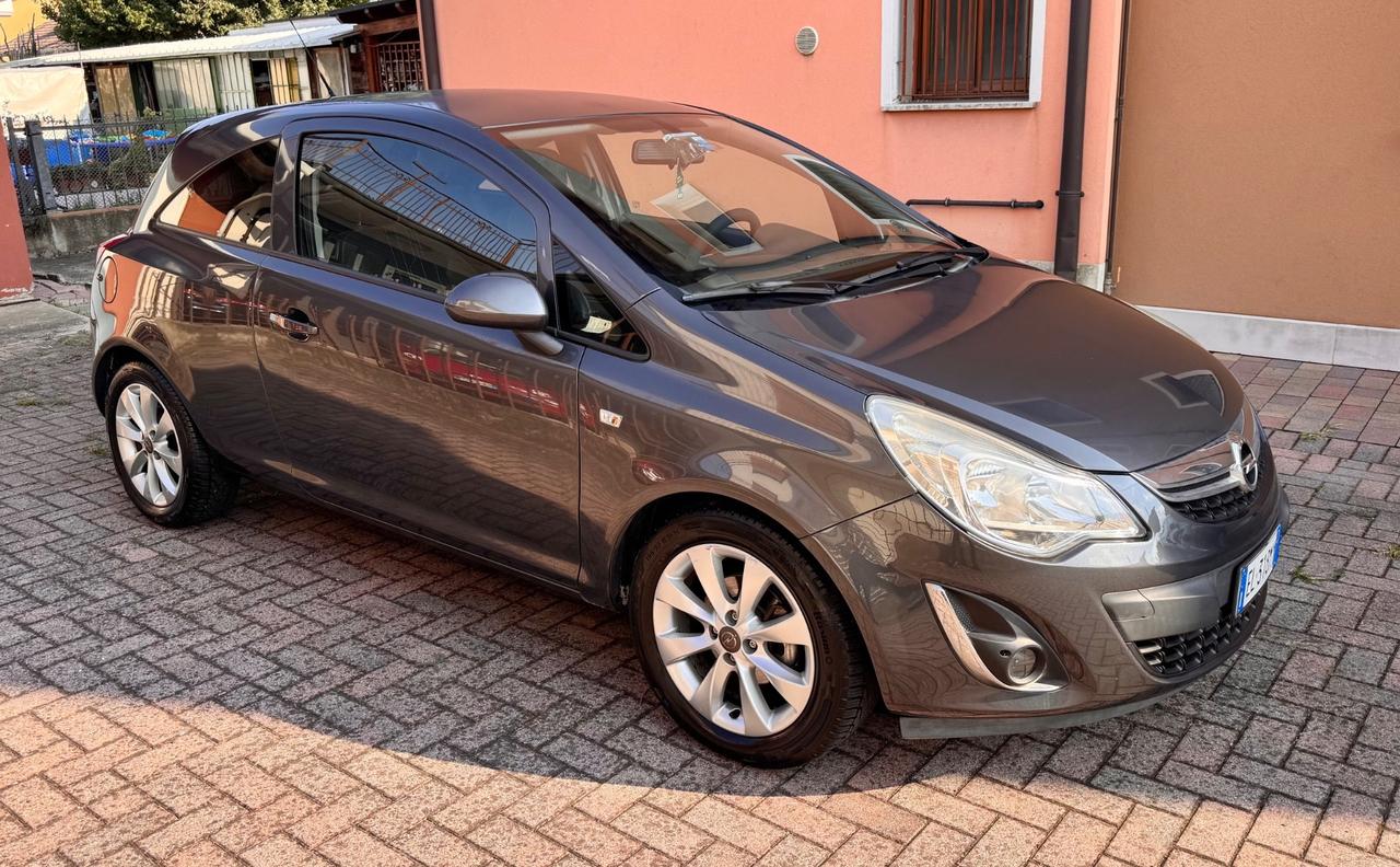 Opel Corsa 1.2 Benzina - GPL Scadenza 2032 Ok Neopatentati