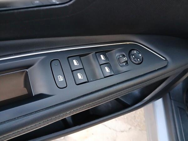 PEUGEOT 3008 1.5 BLUEHDi 130 CV EAT8 ALLURE PACK S&S