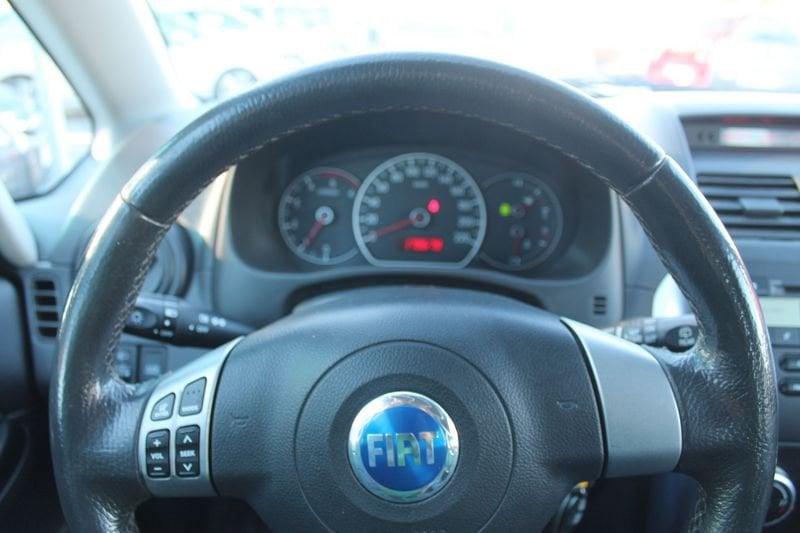FIAT Sedici 1.9 MJT 4x4 Emotion