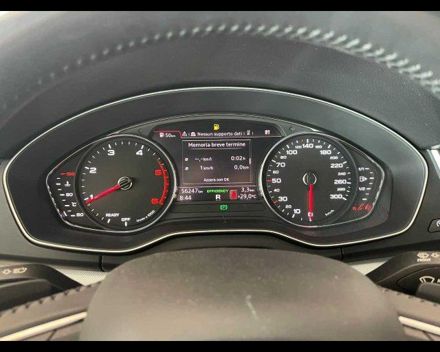 AUDI Q5 35 TDI quattro S tronic Business Design