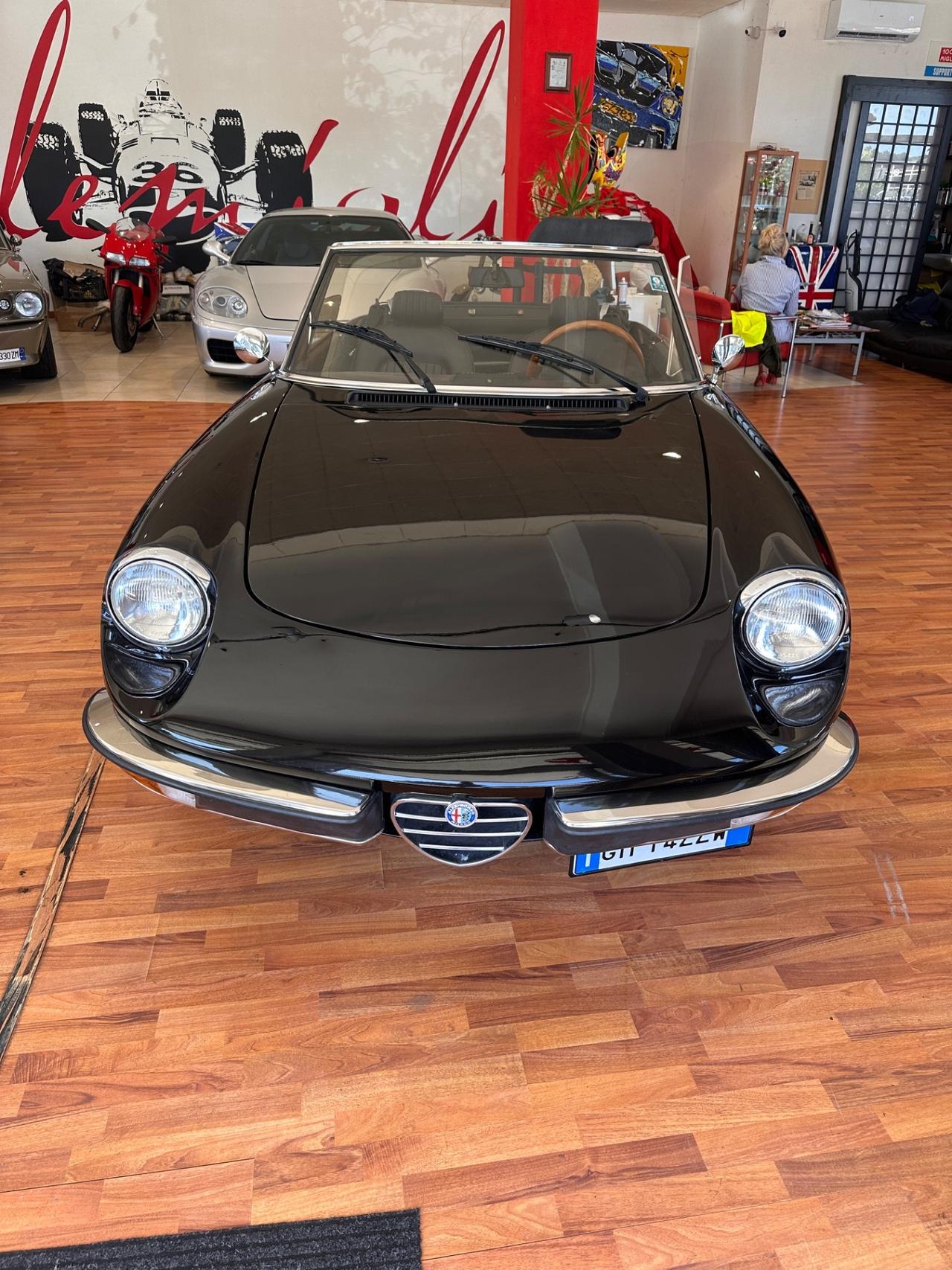 Alfa Romeo Spider 2.0 Veloce