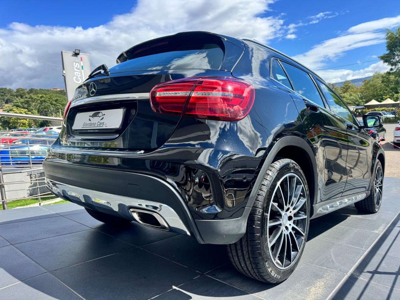 Mercedes-benz GLA 200 d Automatic Premium edition open