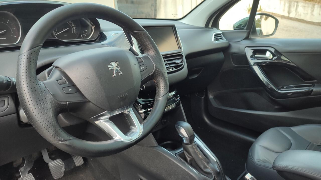 Peugeot 208 1.4 HDI TETTO PANORAMICO