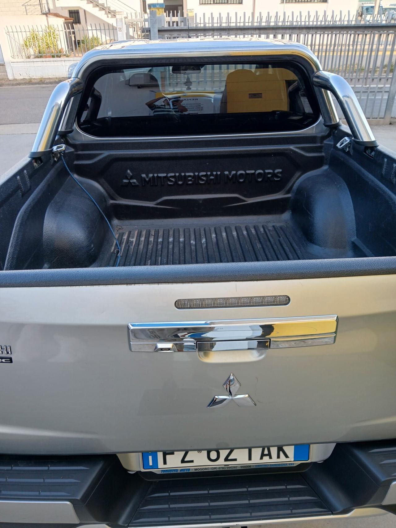 MITSUBISHI New L200 Intense 2.200 DI-D 150cv 4WD