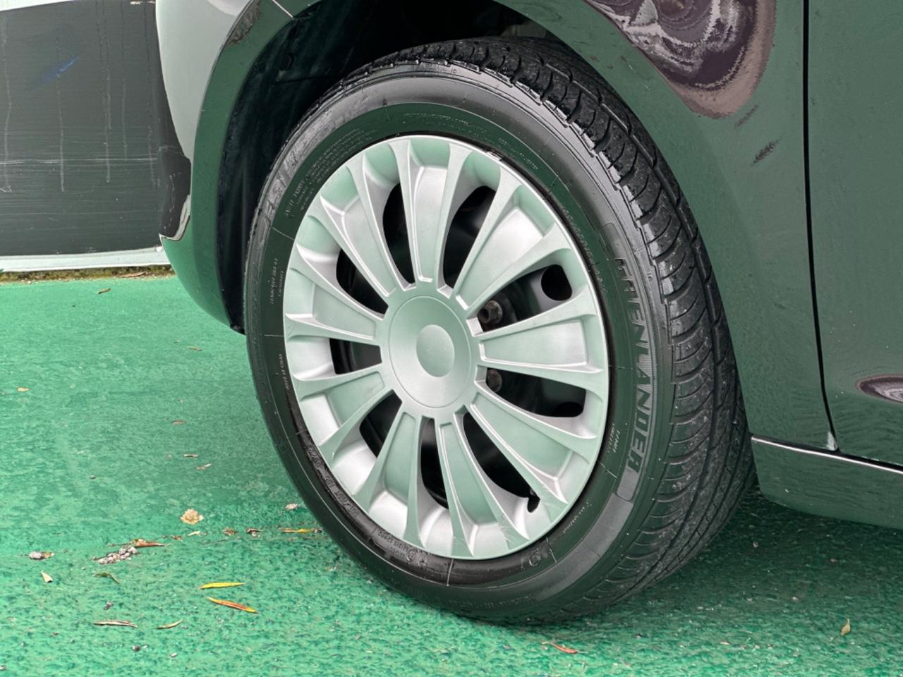 Lancia Ypsilon 1.2 Benzina 69cv Elefantino 2014