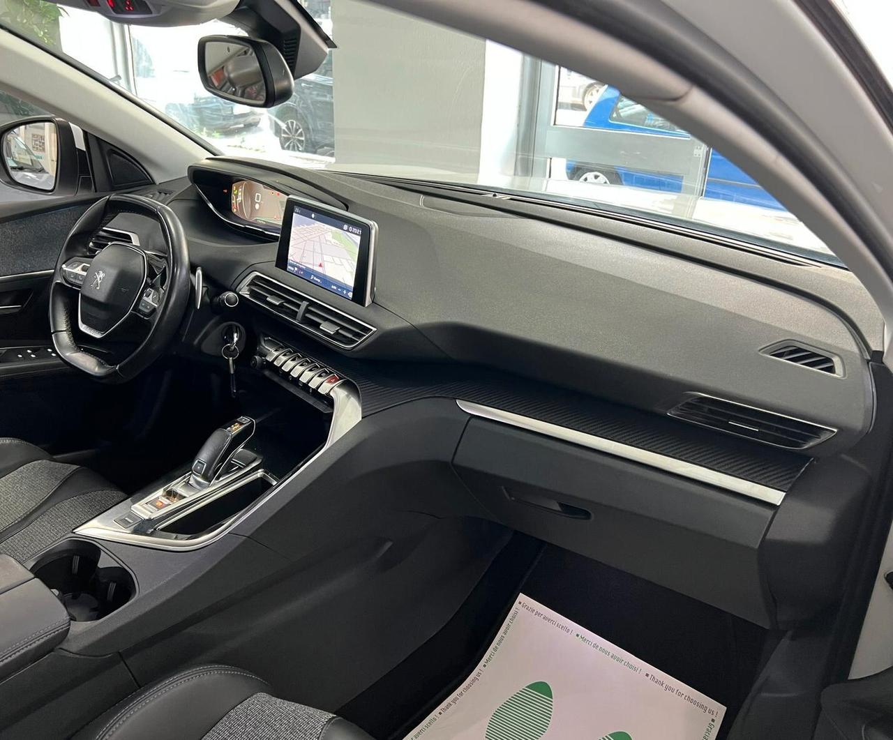 Peugeot 3008 1.6 BlueHDi 120CV EAT6 Allure