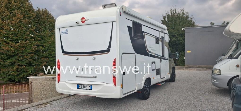 Bürstner Lyseo TD 700 letto centrale nautico regolabile in altezza