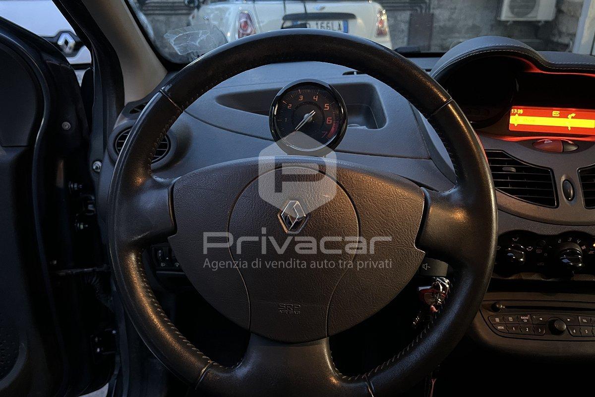 RENAULT Twingo 1.2 16V LEV Dynamique