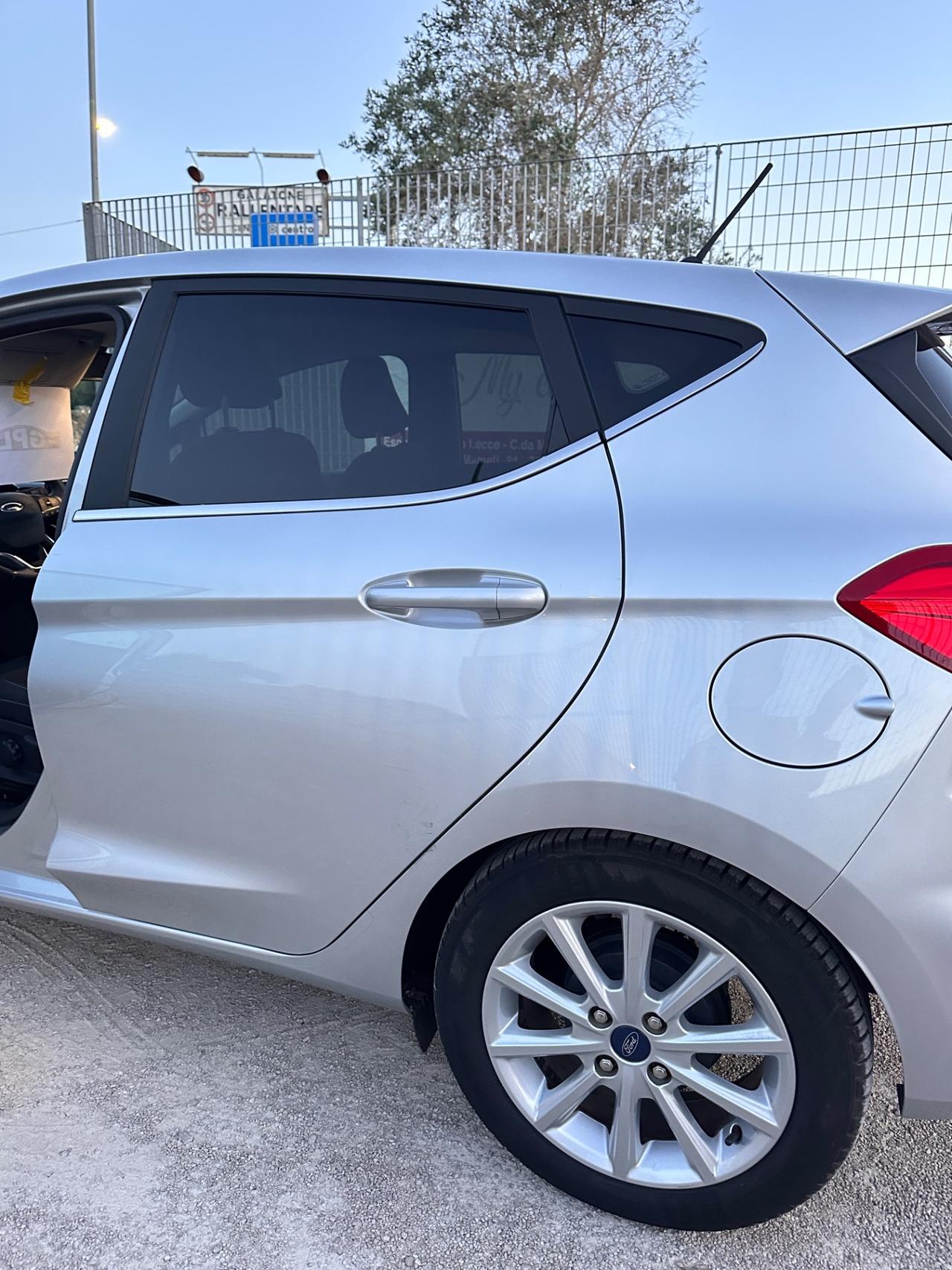 Ford Fiesta 1.1 75 CV GPL Titanium-2019 LED/16"