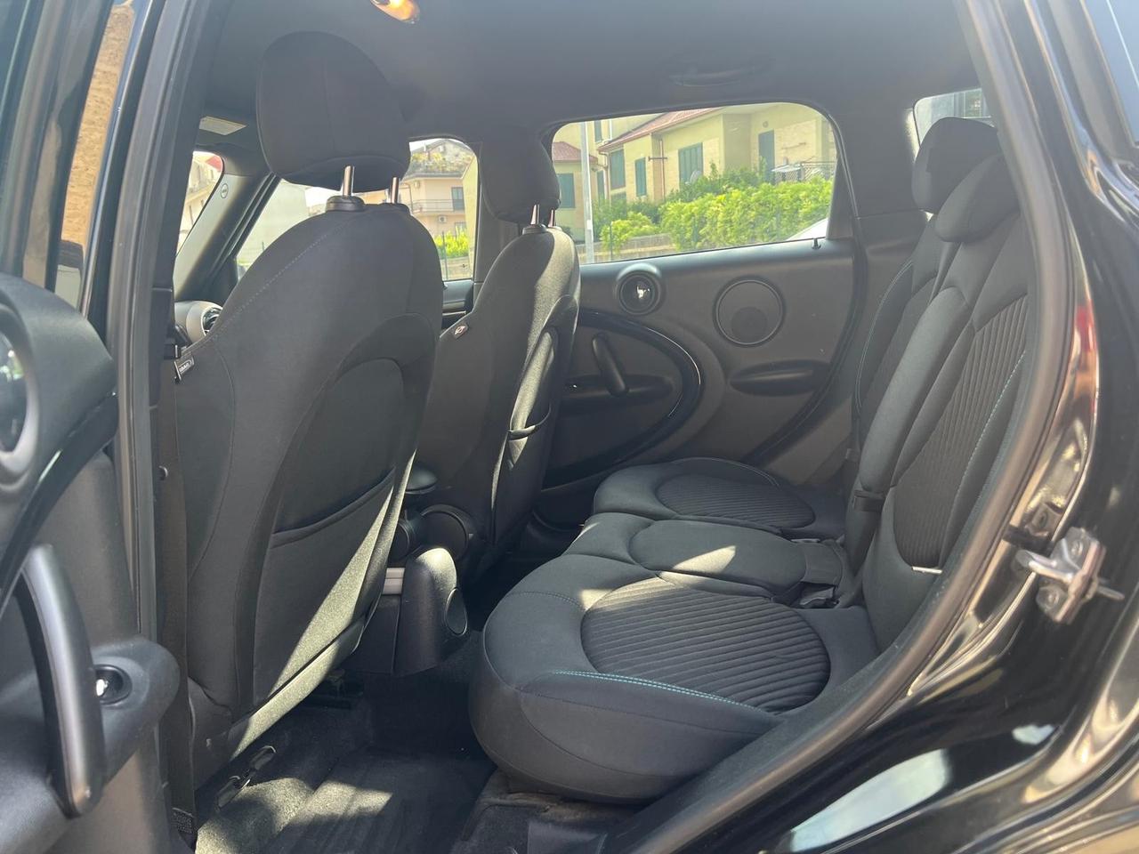 MINI Cooper D Countryman R60 1.6 Navi/Park/Xenon/Bluetooth