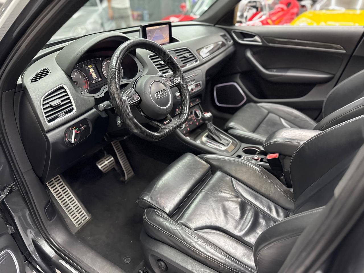 Audi Q3 RS 2.5 TFSI quattro S tronic