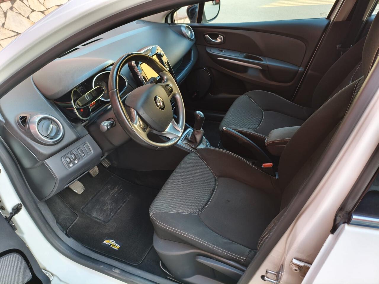 Renault Clio 1.5 dCi 8V 75CV 5 porte Costume National