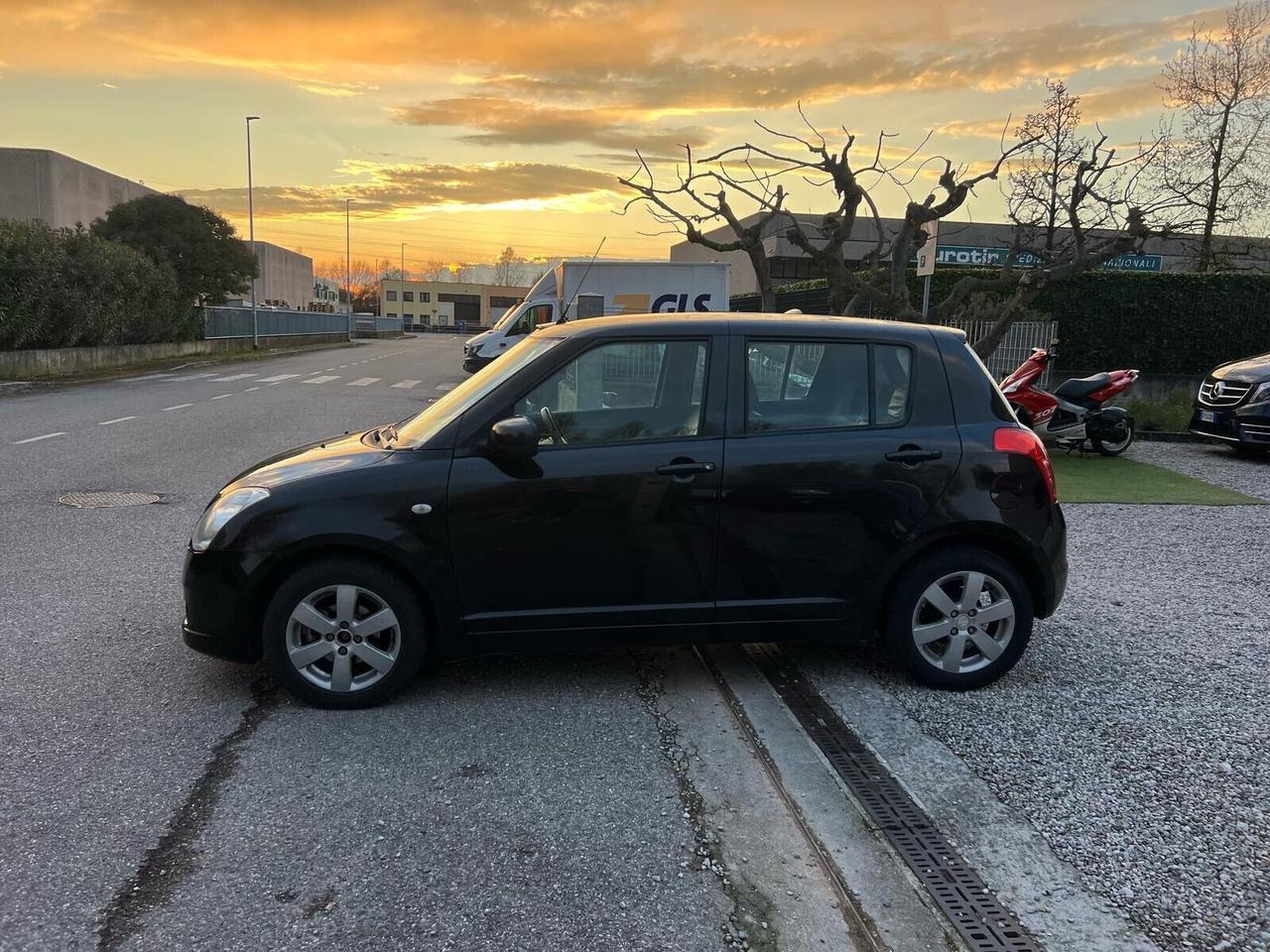 Suzuki Swift 1.3 DDiS 5p. GL
