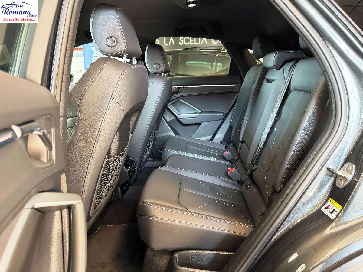 Audi Q3 SPB 35 TDI S tronic Identity Black /PELLE/R20