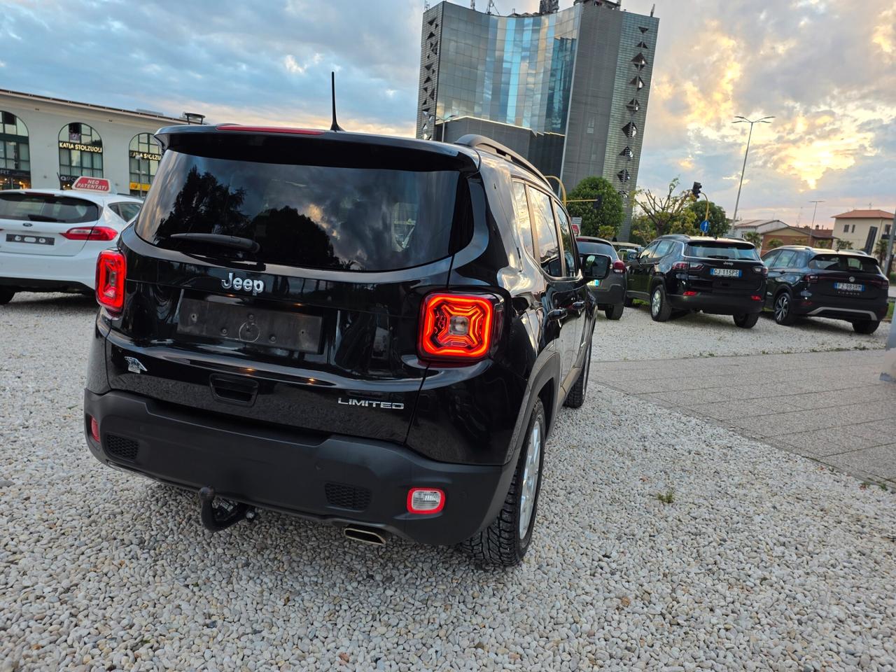 Jeep Renegade 1.3 T4 DDCT Limited