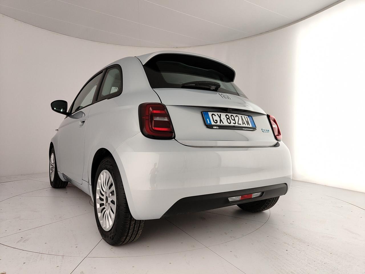 Fiat 500 500e Berlina