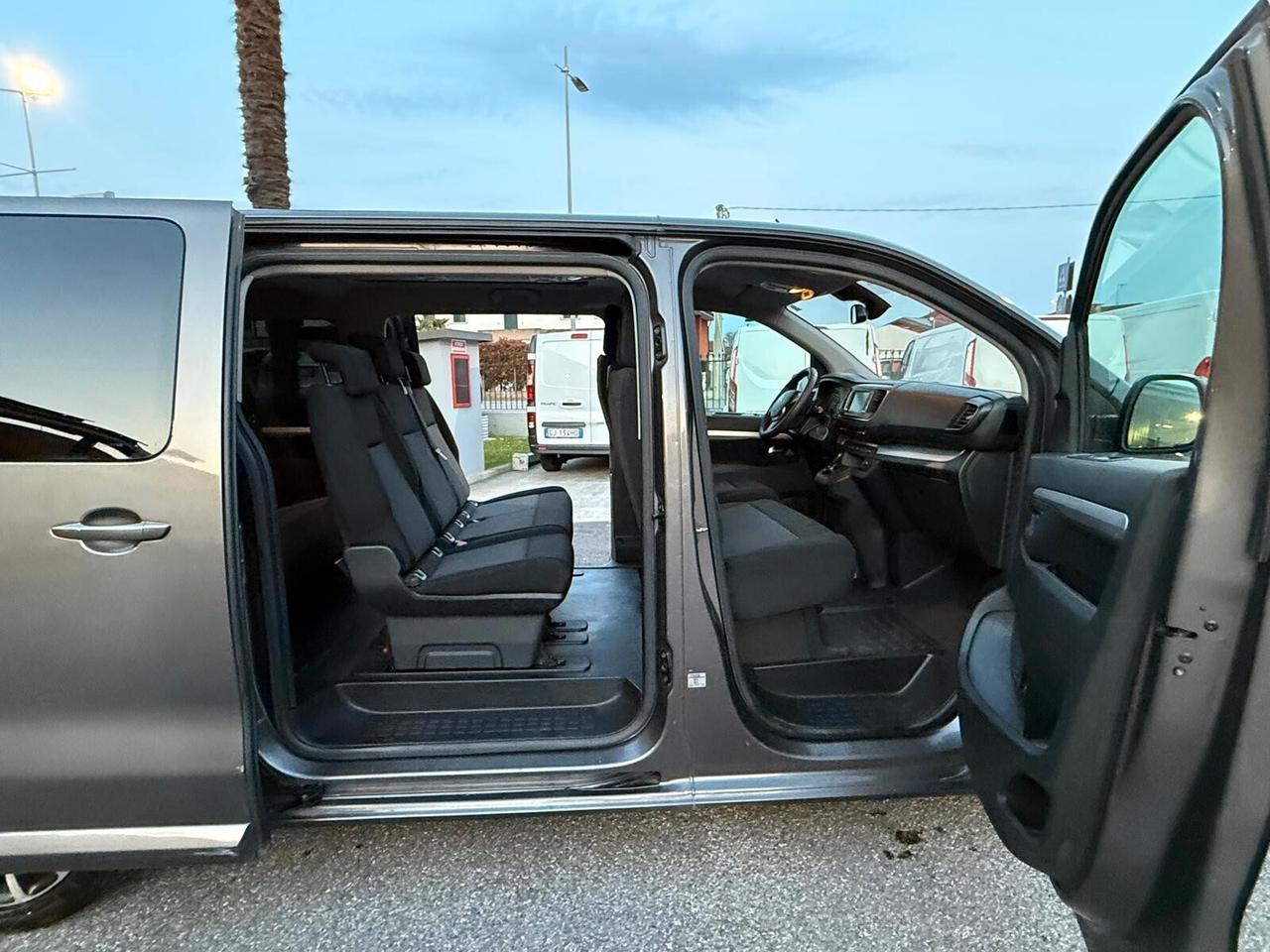 Citroen Spacetourer Jumpy 2.0 Blue-HDi Business XL 9 POSTI full optional