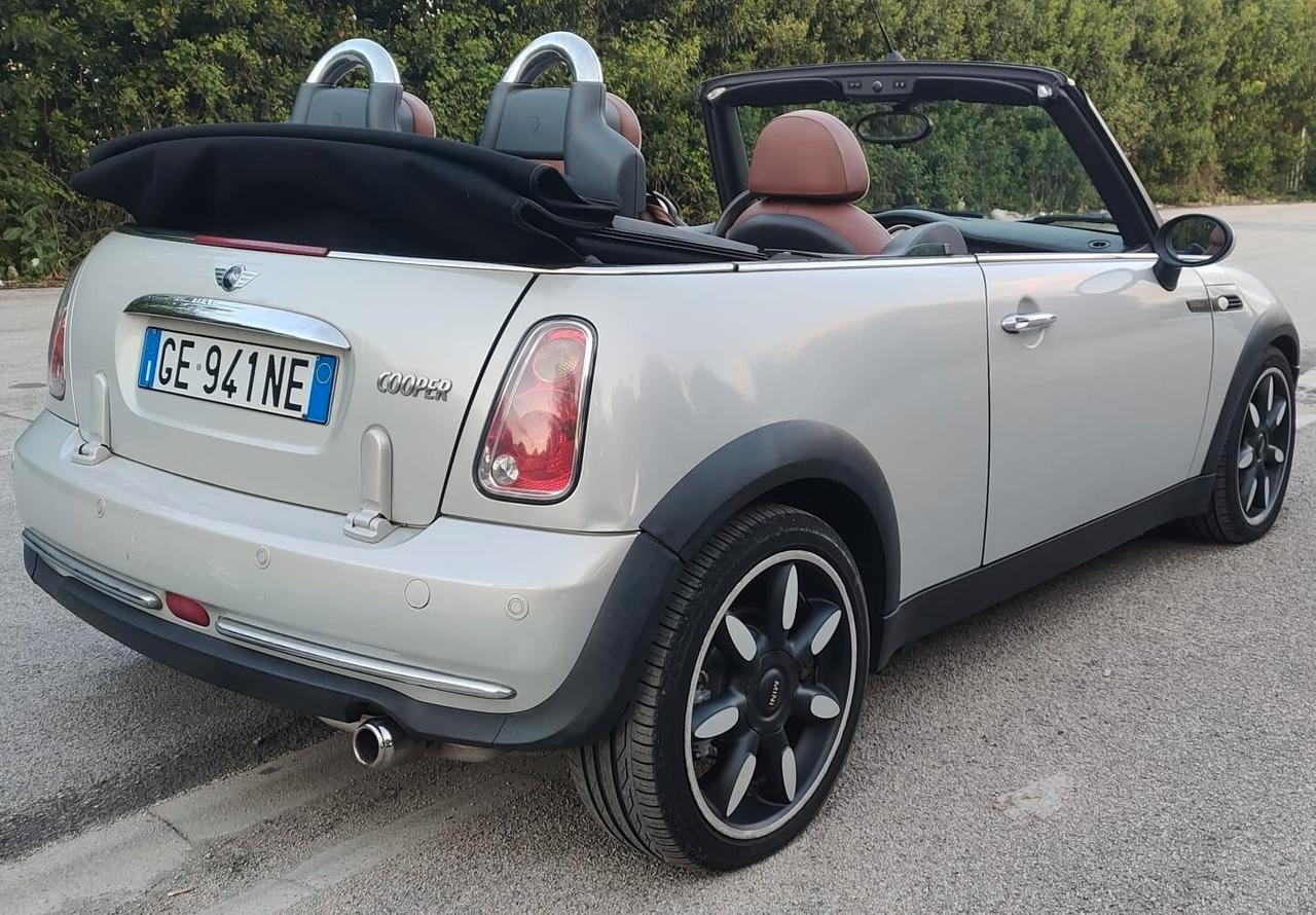 Mini 1.6 16V One Sidewalk Cabrio