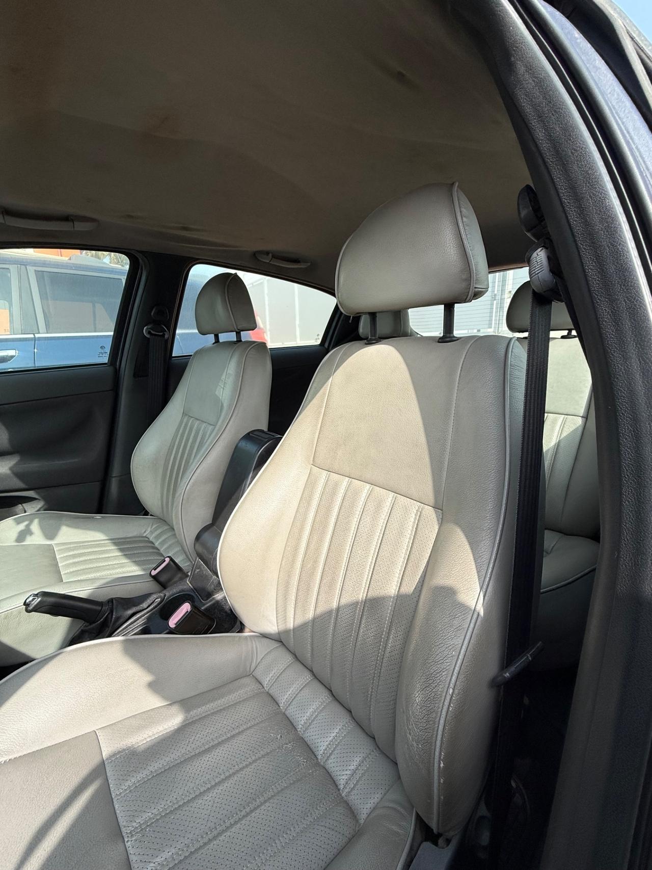 Alfa Romeo 147 1.9 JTD (115 CV)