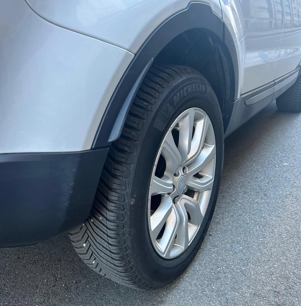 Land Rover Range Evoque 2.0 TD4 180 CV 5p. SE