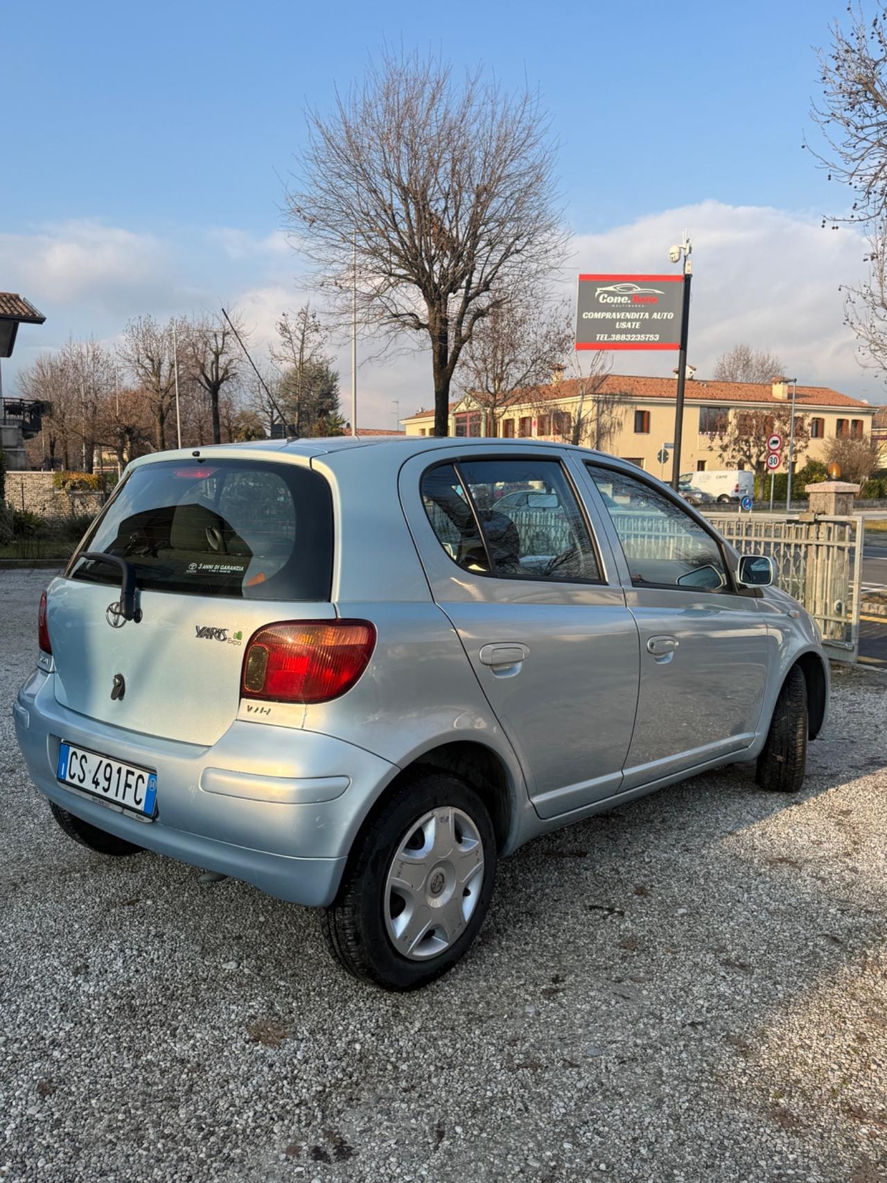 Toyota Yaris 1.0i 16V cat 5 porte Sol