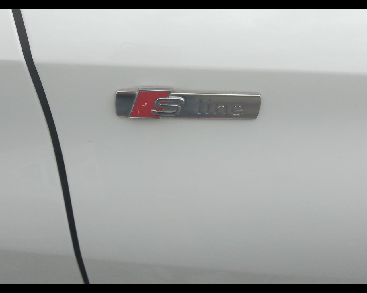 AUDI A3 4ª serie - A3 SPB 30 g-tron S tronic S line edition