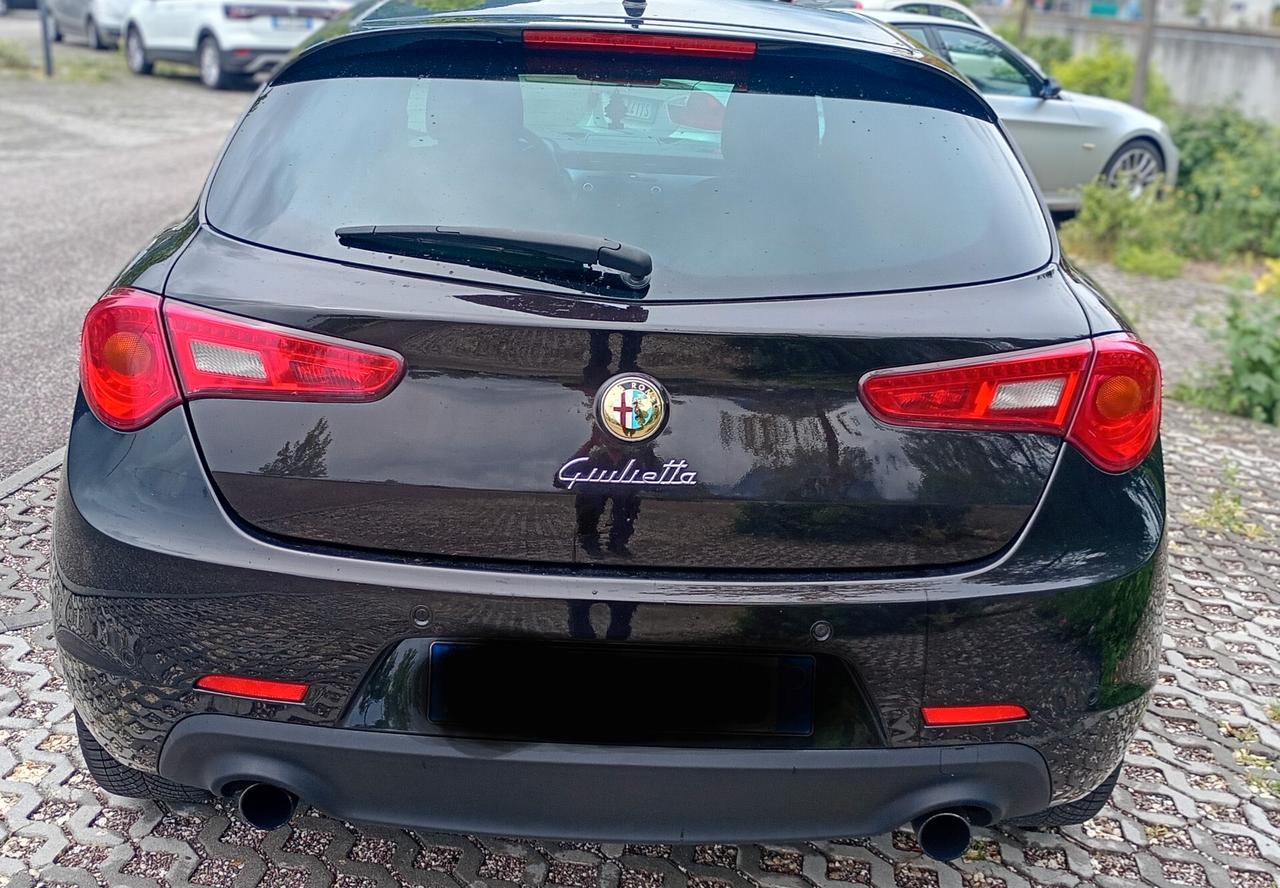 Alfa Romeo Giulietta 2.0 JTDm-2 140 CV Distinctive