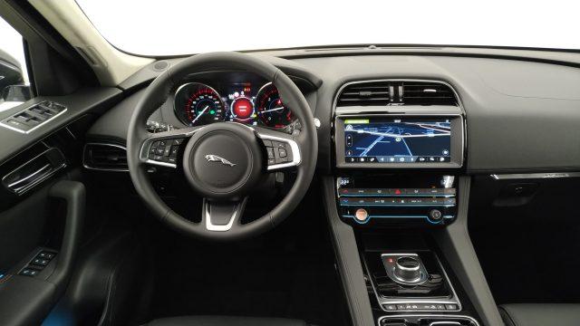 JAGUAR F-Pace 2.0 D 180 CV AWD aut. Prestige TETTO PANORAMICO