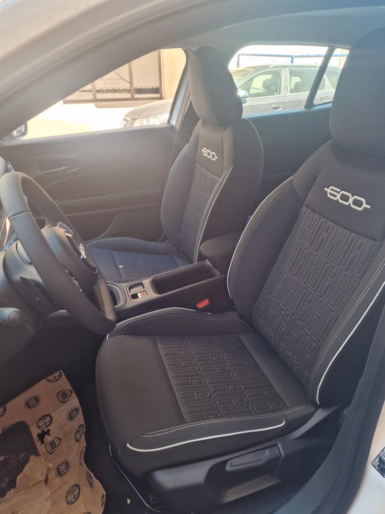 Fiat 600 Hybrid 110 CV DCT MHEV