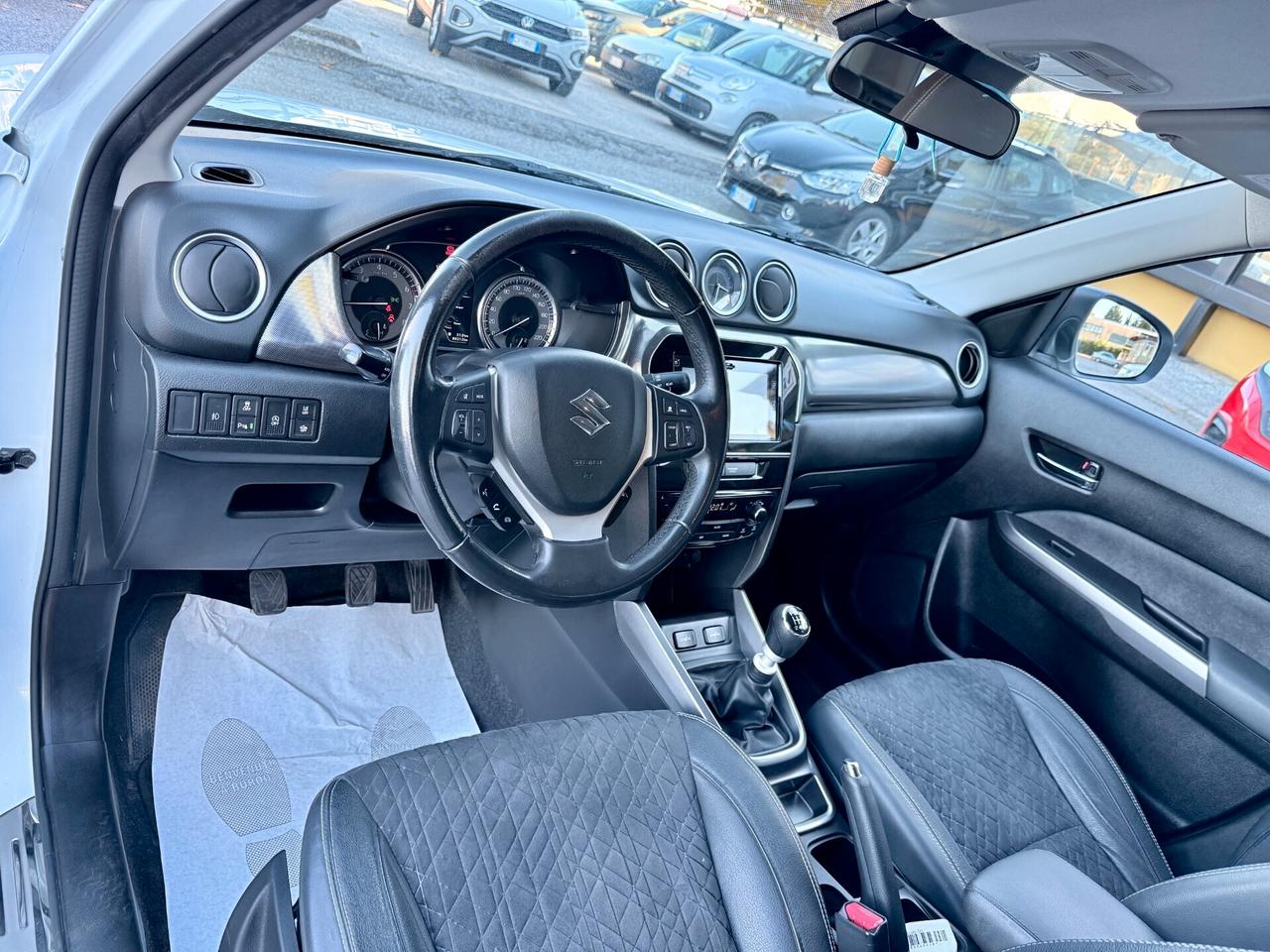 " DA VETRINA " Suzuki Vitara 1.4 Hybrid Top