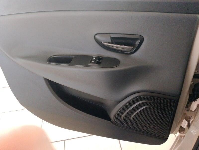 Lancia Ypsilon 3ª serie 1.3 MJT 16V 95 CV 5 porte S&S Silver