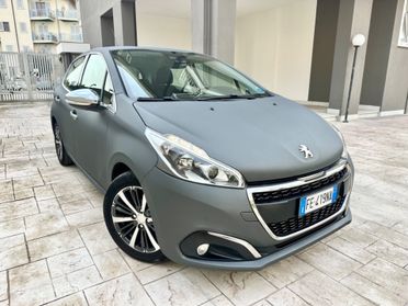 Peugeot 208 BlueHDi 75cv black matt