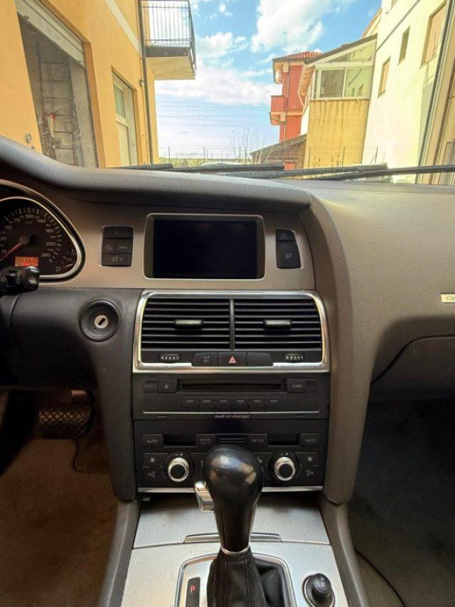 AUDI Q7 3.0 V6 TDI 233CV quattro tiptronic