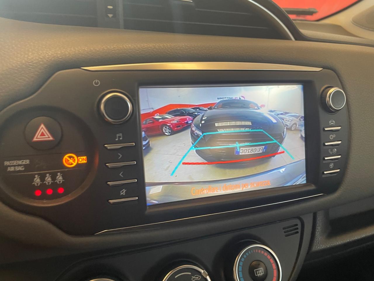 Toyota Yaris 1.0 5 porte*Neopatentati*