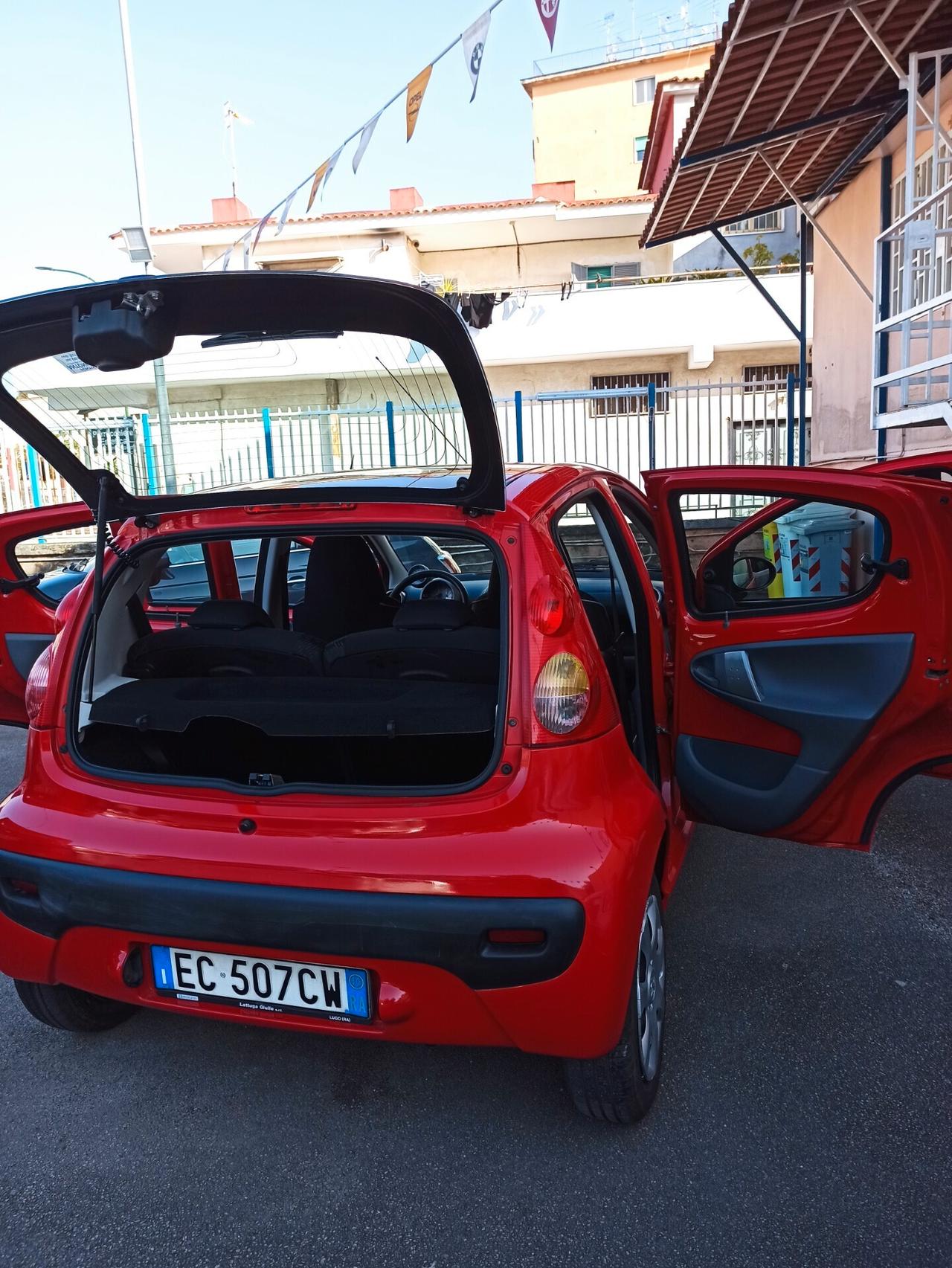 Peugeot 107 1.0 68CV 5p. Sweet Years