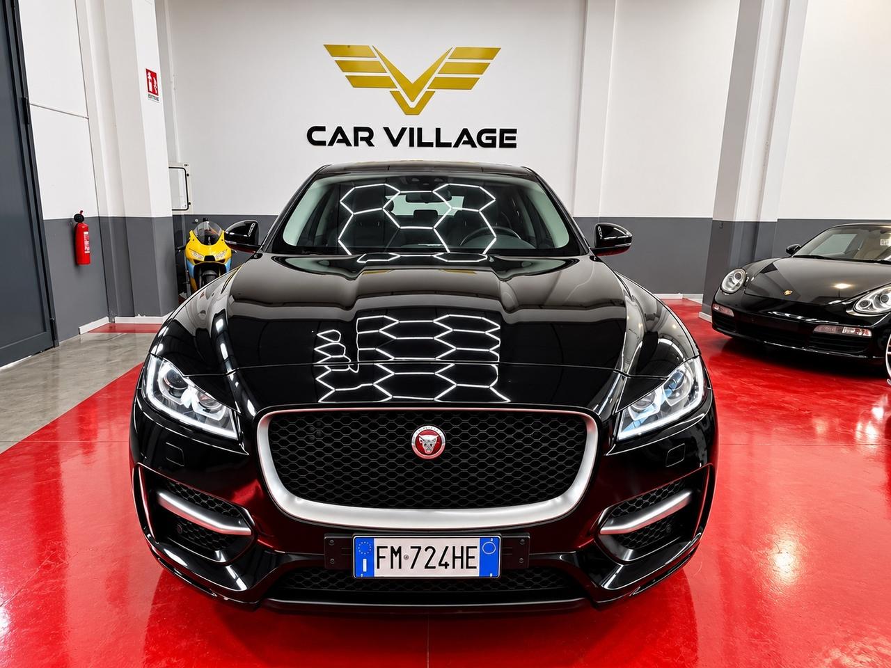 Jaguar F-Pace 3.0 D V6 300 CV AWD aut. R-Sport