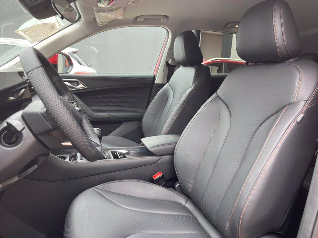 MG HS 1.5 Luxury del 2025