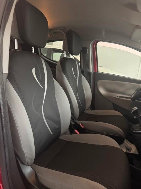 Lancia Ypsilon 1.2 69 CV 5 porte S&S Gold