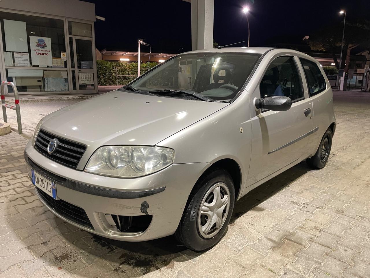 FIAT PUNTO 1.2 BENZINA NEOPATENTATI 170.000 KM.