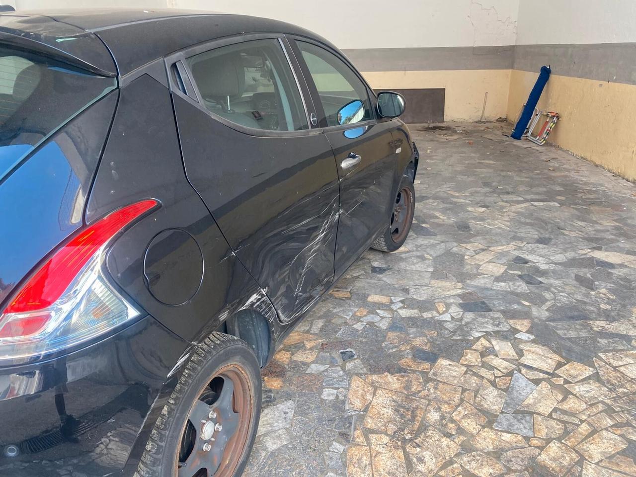 Lancia Ypsilon 1.0cc hybrid(PRIVATO)-2020