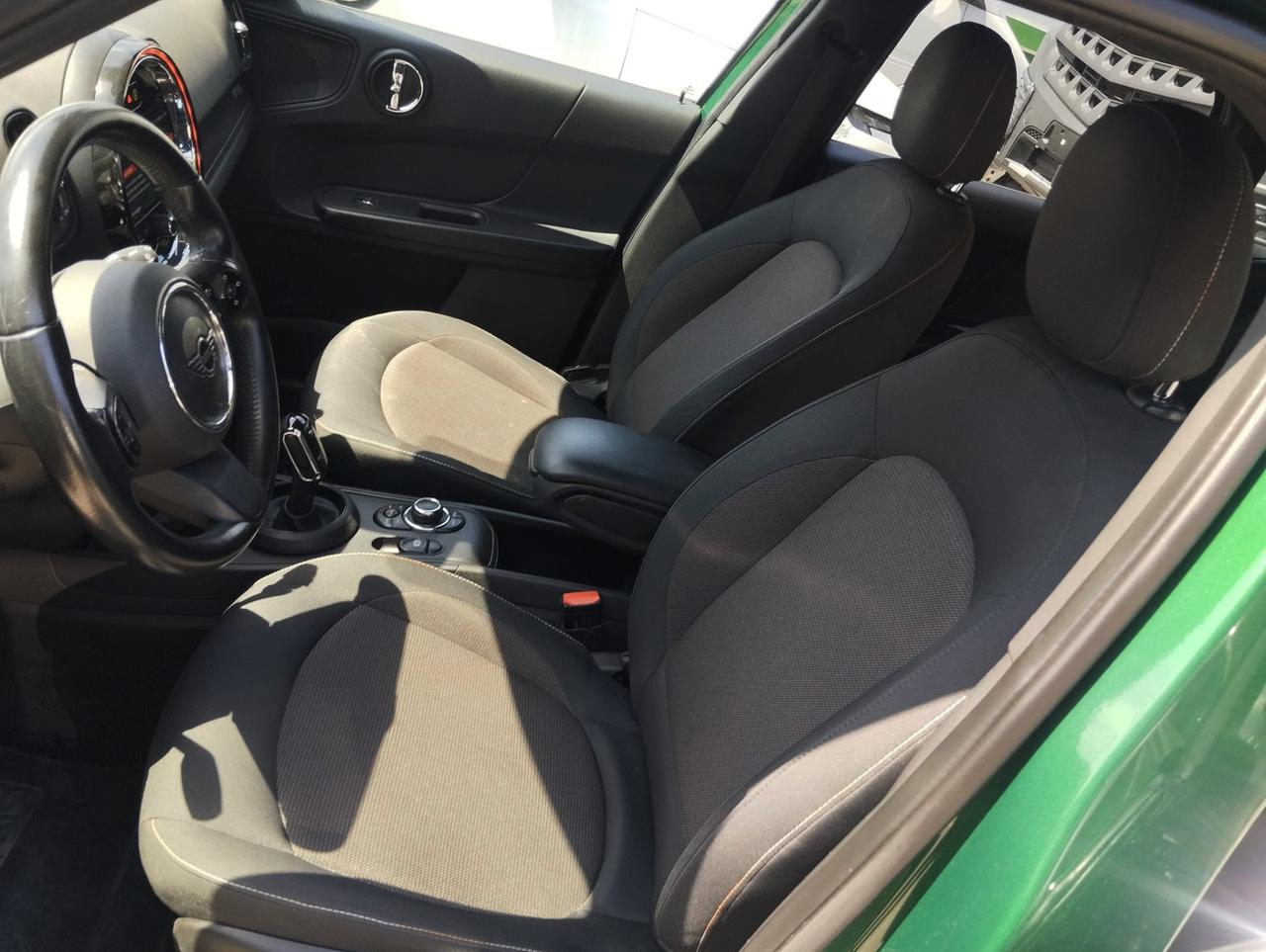 MINI Mini Countryman F60 - Mini Countryman 2.0 Cooper D Essential all4 auto