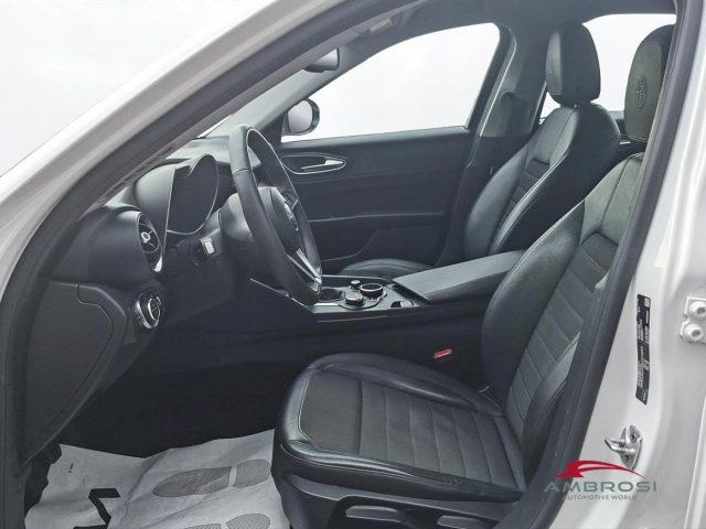 ALFA ROMEO Giulia 2.2 Turbodiesel 150 CV AT8 Super - PER OPERATORI D